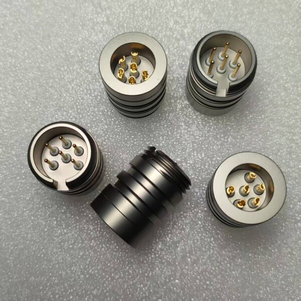 Multi-Core Pressure-Resistant  Oil Connector